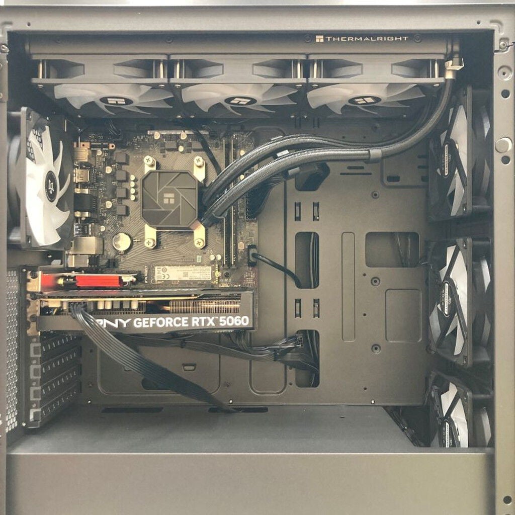 中古 オリジナル自作PC(Ryzen 7 5700X/32GB/SSD1TB/RTX5060/W11H