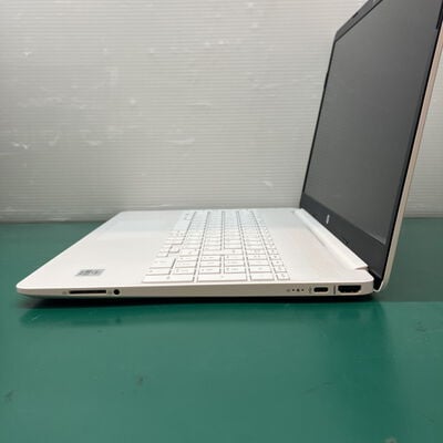 【浦添城間店(沖縄)】中古  HP 15s-fq1065TU(i5-1035G1/8GB/SSD256GB/15.6FHD/WLAN/W10H) 4780001043 