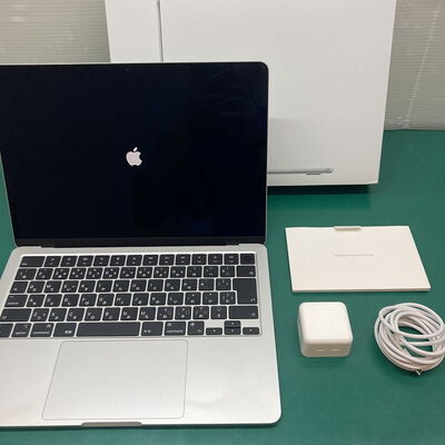 【浦添城間店(沖縄)】中古  MacBook Air 13インチ M3　16GB/512GB シルバー MXCT3J/A 4680003067 