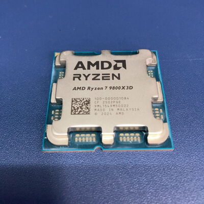 【前橋ｲﾝﾀｰｱｶﾏﾙ店】中古  AMD Ryzen 7 9800X3D (AM5/4.7/104M/C8/T16/120W) 172566 