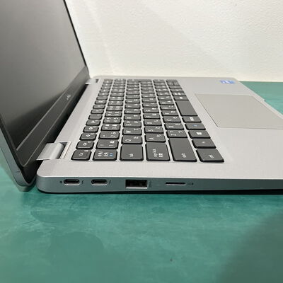 【浦添城間店(沖縄)】中古  DELL Latitude 5320(Intel Core i5 1145G7 2.60GHz/16GB DDR4/SSD256GB/-/オンボード/13.3/1920x1080/Wi-Fi/WEBCAM/W11P/VBT) 192766 