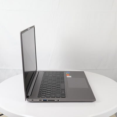【通販センター】中古  THIRDWAVE raytrek R6-AA(Intel Core i7 12700H/32GB DDR5 (PC5)/SSD2TB/なし/NVIDIA GeForce RTX 3060 6GB Laptop GPU/16/2560x1600/Wi-Fi/W11H64 MAR) 200782 