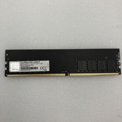 【新潟店】中古  PC4-21300 8GB デスクトップ用(DDR4-2666) 126165 