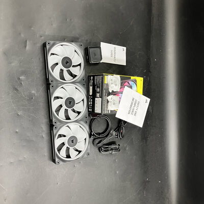 【大須店】中古  CORSAIR CO-9051050-WW (LX120-R RGB BK PWM 3PK) 3120024861 