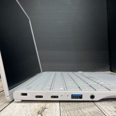 【広島店】中古  FUJITSU LIFEBOOK UH90/H1(Core i7-1360P/16GB/SSD512GB/なし/オンボード/14.0/1920×1200/W11H) 3320004912 