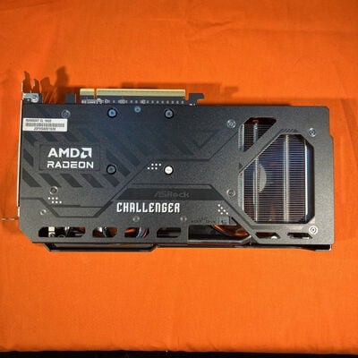 【なんば店】中古  ASRock RX9060XT CL 16GO(RX9060XT Challenger 16G) 179897 
