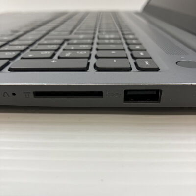 【秋葉原本店】中古  Lenovo ideapad slim3(Ryzen 7 7730U/16GB/SSD240GB/W11H) 3410014976 