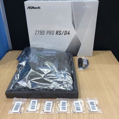 【甲府飯田店】中古  ASRock Z790 Pro RS/D4 (Z790 1700 ATX DDR4) 152757 
