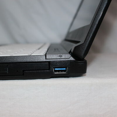 【通販センター】中古  FUJITSU LIFEBOOK A5511/G(Intel Core i5 1145G7 2.60GHz/16GB DDR4/SSD256GB/MULTI/オンボード/15.6/1920x1080/GbE/Wi-Fi/WEBCAM/W11H/VBT) 196531 