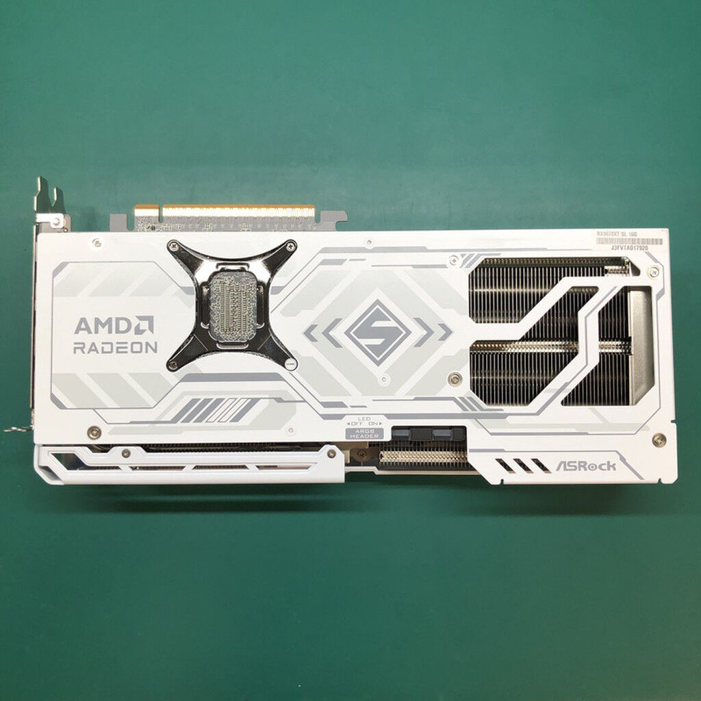 中古 ASRock RX9070XT SL 16G Steel Legend 16GB (RX9070XT 16G