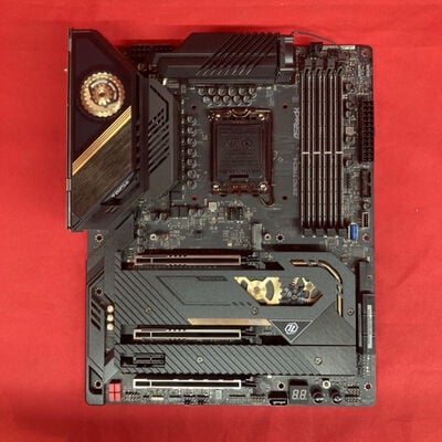 【千葉店】中古   ASRock Z690 Taichi 3250006826 