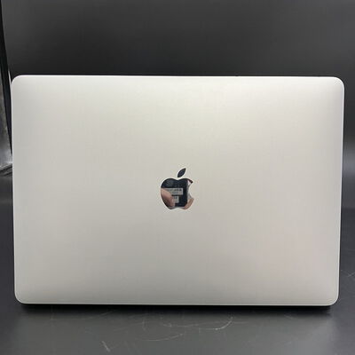 【大須店】中古  Apple MacBook Air 13インチ 2020 (M1 8CPU 7GPU/8GB/256GB) シルバー MGN93J/A 144574 