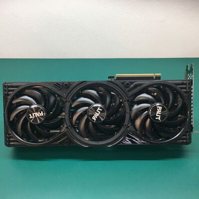 【佐賀南部バイパス店】中古  Palit NE7507T019T2-GB2031U(RTX5070Ti GamingPro-S) 5250000829 