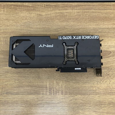 【津ラッツ店】中古  PNY GeForce RTX 5070 Ti 16GB Overclocked Triple Fan 4990001289 