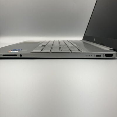 【町田店】中古  HP Laptop 15s-fq5043TU 3330003562 