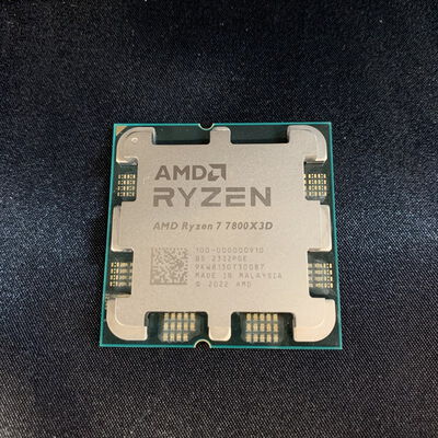 【横浜駅前店】中古  AMD Ryzen 7 7800X3D (AM5/4.2/104M/C8/T16/120W) 157139 