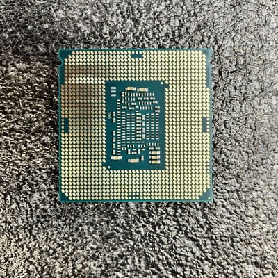 【熊本浜線店】中古  INTEL Core i3 8100 (1151/3.60GHz/6M/C4/T4) 136202 