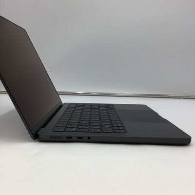 【白山FM松任店】中古  Apple MacBook Pro 14.2インチ 2024(M4 10CPU 16GPU/16GB/512GB) スペースブラック MW2U3J/A 5070001669 