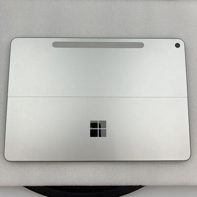 【新潟店】中古  Microsoft Surface Pro 12インチ EP2-27651 [プラチナ](Snapdragon X Plus/16GB/ストレージ256GB/W11H) 3290006934 