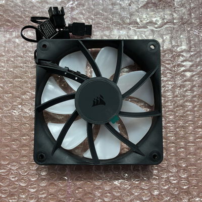 【宮崎恒久店】中古  CORSAIR CO-9050180-WW (RS120 ARGB BK PWM) 5160000732 