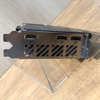 【姫路店】中古  GIGABYTE GV-R9060XTGAMING OC-16GD (RX9060XT 16G) 179900 
