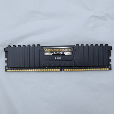 【通販センター】中古  PC4-25600 32GB デスクトップ用(DDR4-3200) 143224 