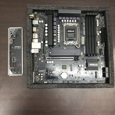 【福山ココローズ店】中古  ASRock B860M Pro-A WiFi (B860 1851 mATX DDR5) 5090001082 
