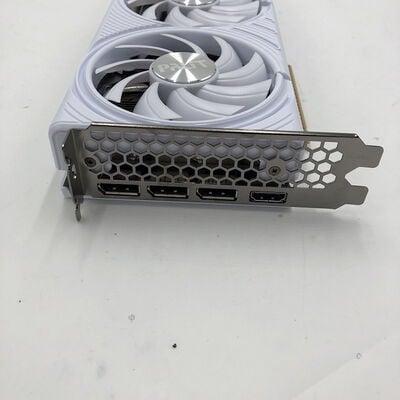 【盛岡都南店】中古  Palit NE75070U19K9-GB2050W (RTX5070 12GB WHITE OC) 188946 