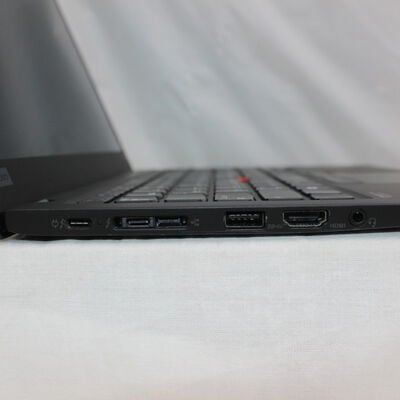 【通販センター】中古  Lenovo ThinkPad X1 Carbon 20R2CTO1WW(Intel Core i7 10510U/16GB/SSD512GB/なし/オンボード/14/1920x1080/Wi-Fi/W11H64 MAR) 185895 