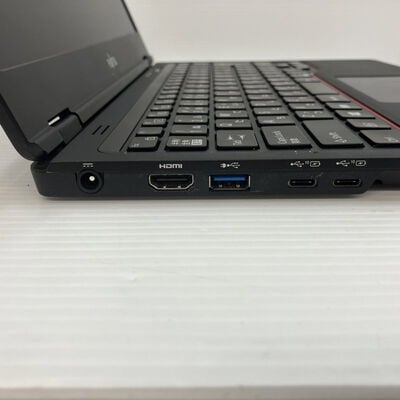 【秋葉原本店】中古  FUJITSU LIFEBOOK U7311/F(i5-1145G7/8GB/SSD256GB/W11P) 3410015629 