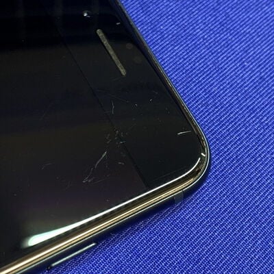 【横浜駅前店】中古  【国内版SIMフリー】Apple iPhoneSE 4.7インチ (第3世代) 64GB (ミッドナイト) MMYC3J/A 154845 