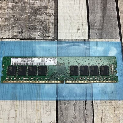 【広島店】中古  Samsung M378A4G43CB2-CWE (DDR4 PC4-25600 32GB) 195866 