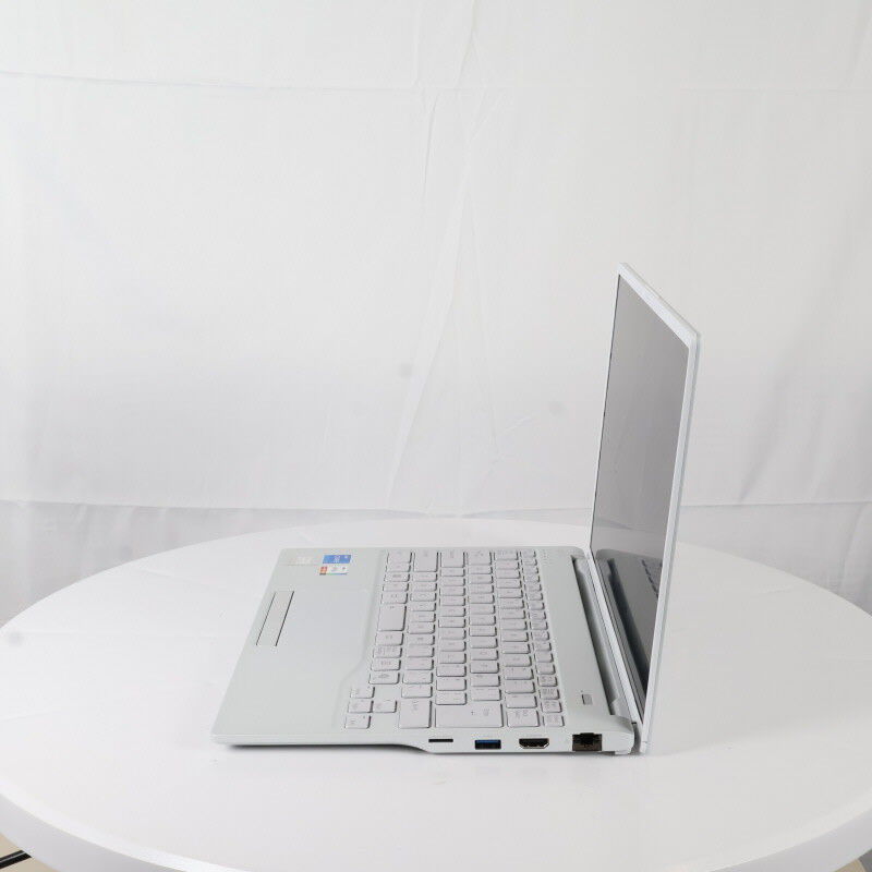 中古 Fujitsu LIFEBOOK WU2/J UHシリーズ FMVUH04002(Intel Core i5