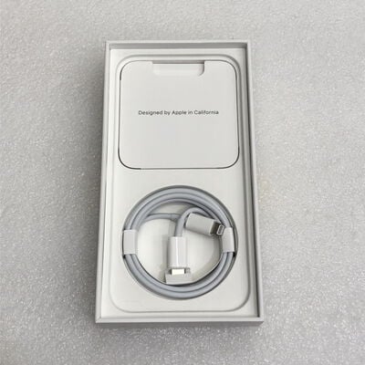 【甲府飯田店】中古  【au版SIMフリー】Apple iPhone13 6.1インチ 128GB (スターライト) MLND3J/A 147331 