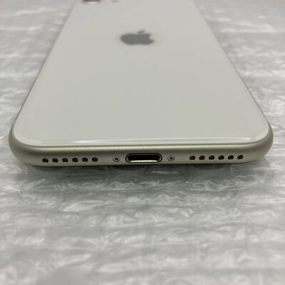 【秋葉原本店】中古  【au版SIMフリー】Apple iPhoneSE 4.7インチ (第3世代) 64GB (スターライト) MMYD3J/A 154840 