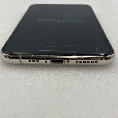 【新潟店】中古  【SIMロック解除済み】【docomo】 Apple iPhone11 Pro 256GB (シルバー) NWC82J/A アップル整備済品 3290007429 