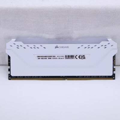 【通販センター】中古  PC4-25600 8GB デスクトップ用(DDR4-3200) 140727 