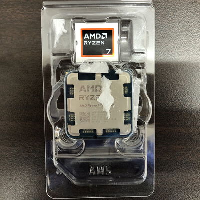 【福山ココローズ店】中古  AMD Ryzen 7 9800X3D (AM5/4.7/104M/C8/T16/120W) 1460025260 