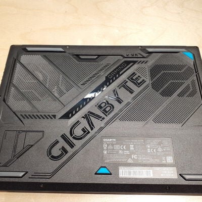 【鹿児島店】中古  GIGABYTE GAMING A16(i7-13620H/64GB/SSD1TB+1TB/RTX4050/W11H) 4700000832 