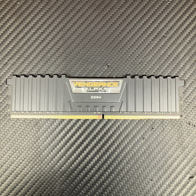 【富士青葉店】中古  Corsair CMK32GX4M2E3200C16 (DDR4 PC4-25600 16GB) 5070001627 