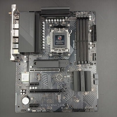 【大須店】中古  ASRock B650 PG Lightning WiFi (B650 AM5 ATX DDR5) 3120022453 