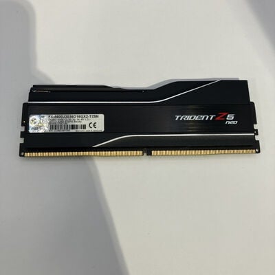 【なんば店】中古  PC5-44800 16GB デスクトップ用(DDR5-5600) 149153 