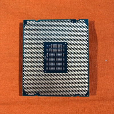 【なんば店】中古  Intel Xeon W-2123 (2066/3.6G/8.25M/C4/T8) 1460027153 