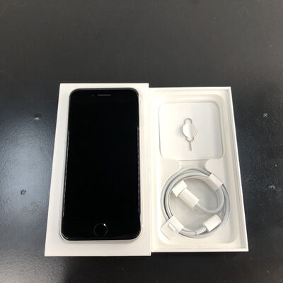 【福山ココローズ店】中古  【SIMロック解除済み】【SoftBank】Apple iPhoneSE 4.7インチ (第2世代/2020) 64GB (ホワイト) MHGQ3J/A 新パッケージ版 155757 