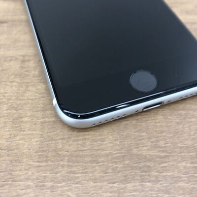 【宇都宮鶴田店】中古  【SIMロック解除済み】【au】Apple iPhoneSE 4.7インチ (第2世代/2020) 64GB (ホワイト) MHGQ3J/A 新パッケージ版 155748【在庫処分!】 