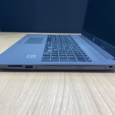 【甲府飯田店】中古  HP 250 G7 (i5-1035G1/8GB/SSD256GB) 4720001422【8/14価格改定!】 