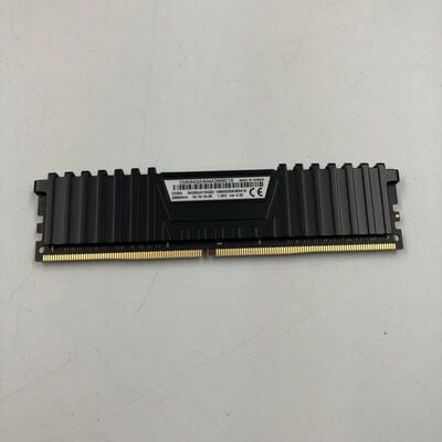 【なんば店】中古  PC4-21300 16GB デスクトップ用(DDR4-2666) 135638 