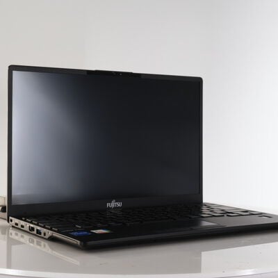 【秋葉原本店】中古  Fujitsu LIFEBOOK U9311/F(i5-1145G7/8GB/SSD256GB/W11P) 3410015915 