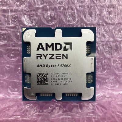 【富士青葉店】中古  AMD Ryzen 7 9700X (AM5/3.8GHz/40M/C8/T16/65W) 169022 