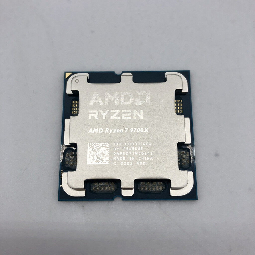 中古 AMD Ryzen 7 9700X (AM5/3.8GHz/40M/C8/T16/65W) 169022 （374499